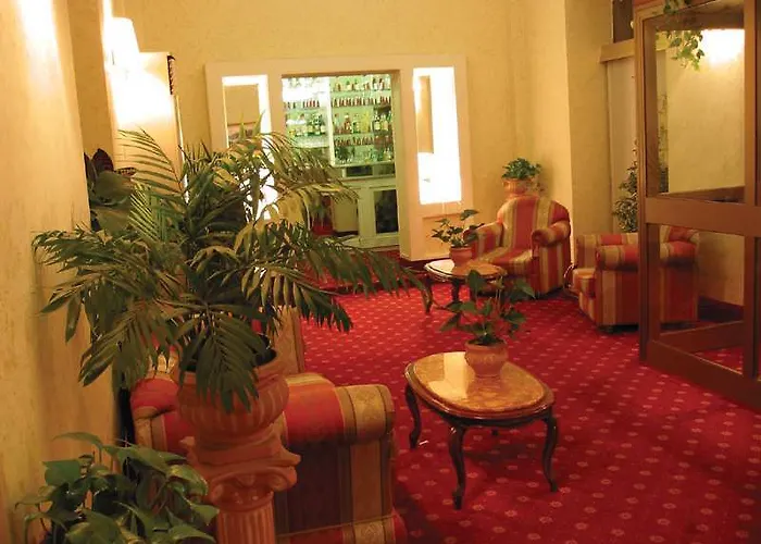 Otel The Republic 4*